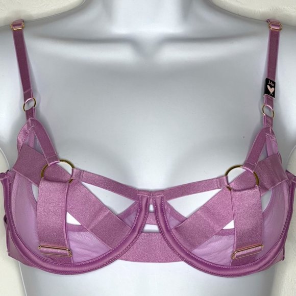 Victoria's Secret Very Sexy Unlined Balconette Strappy Harness Bra NWT - Picture 3 of 15